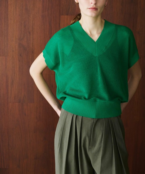 N.O.R.C（ノーク）の「Vネックニットベスト（ベスト・レディース・ネイビー/グリーン・フリー）」の16枚目の写真