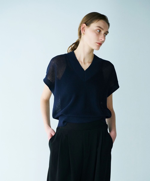 N.O.R.C（ノーク）の「Vネックニットベスト（ベスト・レディース・ネイビー/グリーン・フリー）」の3枚目の写真