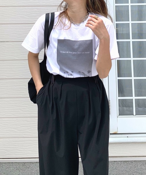 Q（キュー）の「sunrise T（Tシャツ/カットソー・レディース・ホワイト/ライトグレー・MEDIUM）」の13枚目の写真