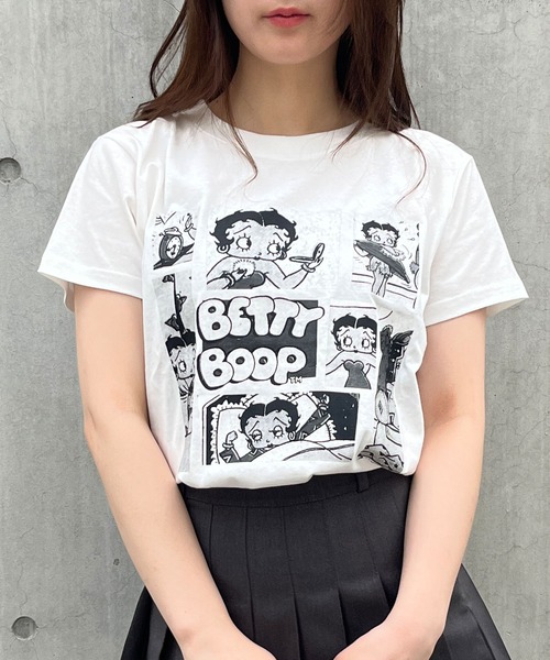 GLAMOROUS JANE(グラマラスジェーン)の「BETTY BOOPモノクロプリントTシャツ(Tシャツ/カットソー・レディース・チャコールグレー/オフホワイト/ブラック・FREE)」の10枚目の写真