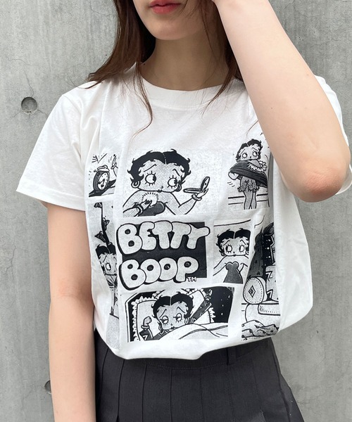 GLAMOROUS JANE(グラマラスジェーン)の「BETTY BOOPモノクロプリントTシャツ(Tシャツ/カットソー・レディース・チャコールグレー/オフホワイト/ブラック・FREE)」の9枚目の写真