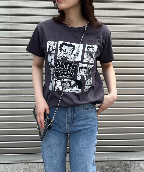 GLAMOROUS JANE(グラマラスジェーン)の「BETTY BOOPモノクロプリントTシャツ(Tシャツ/カットソー・レディース・チャコールグレー/オフホワイト/ブラック・FREE)」の13枚目の写真
