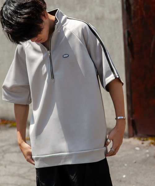 UNCORD（アンコード）の「【UNCORD】 half zip oversize half sleeve track jacket / ハーフジップ オーバーサイズ ハーフスリーブ カットソー（Tシャツ/カットソー・メンズ・ブラック×ホワイト/グレー系1/チャコール/ブラック/ホワイト×ブラック/オフホワイト/グレー/グレー系・MEDIUM/LARGE/X-LARGE）」の5枚目の写真