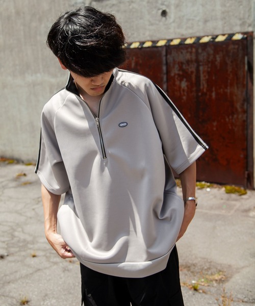 UNCORD（アンコード）の「【UNCORD】 half zip oversize half sleeve track jacket / ハーフジップ オーバーサイズ ハーフスリーブ カットソー（Tシャツ/カットソー・メンズ・ブラック×ホワイト/グレー系1/チャコール/ブラック/ホワイト×ブラック/オフホワイト/グレー/グレー系・MEDIUM/LARGE/X-LARGE）」の11枚目の写真