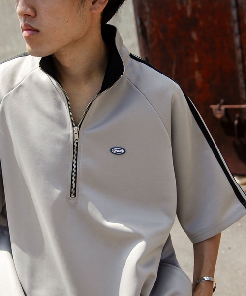 UNCORD（アンコード）の「【UNCORD】 half zip oversize half sleeve track jacket / ハーフジップ オーバーサイズ ハーフスリーブ カットソー（Tシャツ/カットソー・メンズ・ブラック×ホワイト/グレー系1/チャコール/ブラック/ホワイト×ブラック/オフホワイト/グレー/グレー系・MEDIUM/LARGE/X-LARGE）」の9枚目の写真