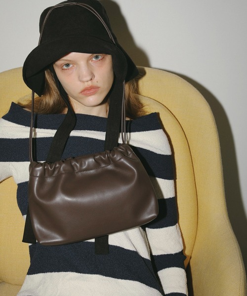 EFOLE(エフォル)の「Drawstring shoulder bag / ドローストリング ショルダー バッグ(ショルダーバッグ・レディース・ブラック/ブラウン・FREE)」の20枚目の写真