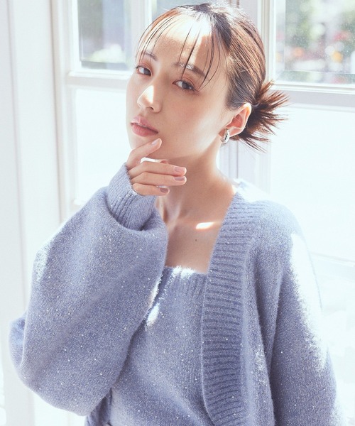 earth music&ecology(アースミュージックアンドエコロジー)の「SET2点スパンコールニットボレロ×タンク(カーディガン/ボレロ・レディース・ブルー/アイボリー/ピンク・FREE)」の8枚目の写真