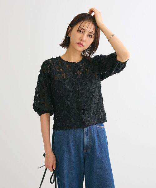 Sugar spoon(シュガースプーン)の「・SUGAR SPOON フラワーレースカーディガン(カーディガン/ボレロ・レディース・オフホワイト/ブラック/グレイッシュベージュ・FREE)」の15枚目の写真