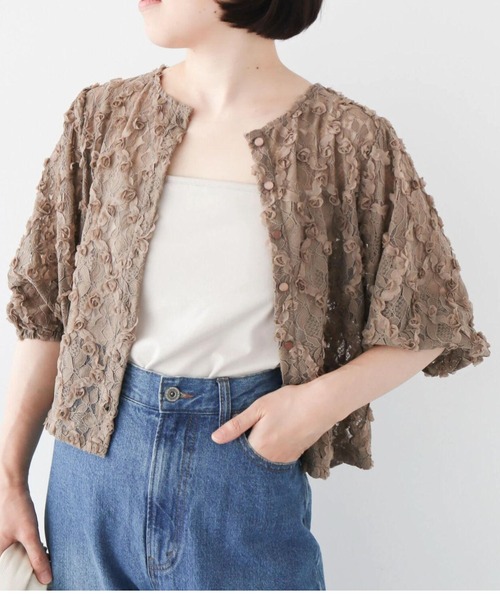 Sugar spoon(シュガースプーン)の「・SUGAR SPOON フラワーレースカーディガン(カーディガン/ボレロ・レディース・オフホワイト/ブラック/グレイッシュベージュ・FREE)」の3枚目の写真