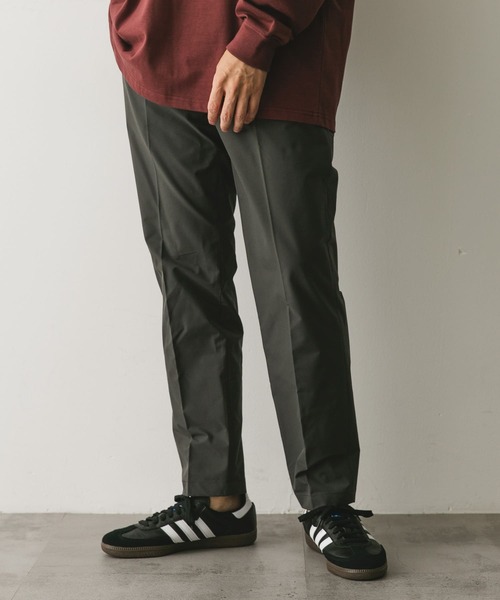 URBAN RESEARCH DOORS（アーバンリサーチドアーズ）の「ストレッチテーパードトラウザー（その他パンツ・メンズ・ブラック/グリーン系その他・SMALL/MEDIUM/LARGE）」の22枚目の写真