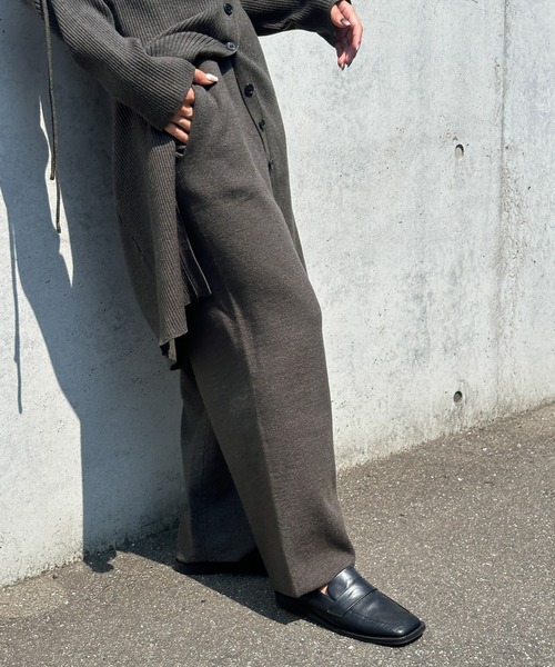 select MOCA（セレクトモカ）の「【洗える】ワイドストレートニットパンツ（スラックス・レディース・チャコール/ベージュ/ブラック・SMALL/MEDIUM/LARGE）」の6枚目の写真