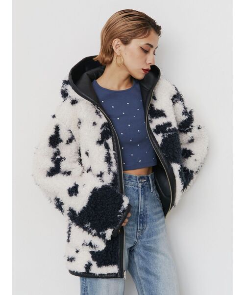 EVRIS(エヴリス)の「リバーシブルフードボアブルゾン(ブルゾン・レディース・ブラウン/ブラック/その他1・FREE)」の19枚目の写真