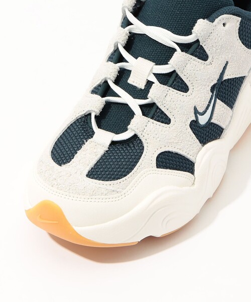 NIKE(ナイキ)の「Nike テックヘラ(スニーカー・レディース・グレー系その他・25/24/23)」の6枚目の写真