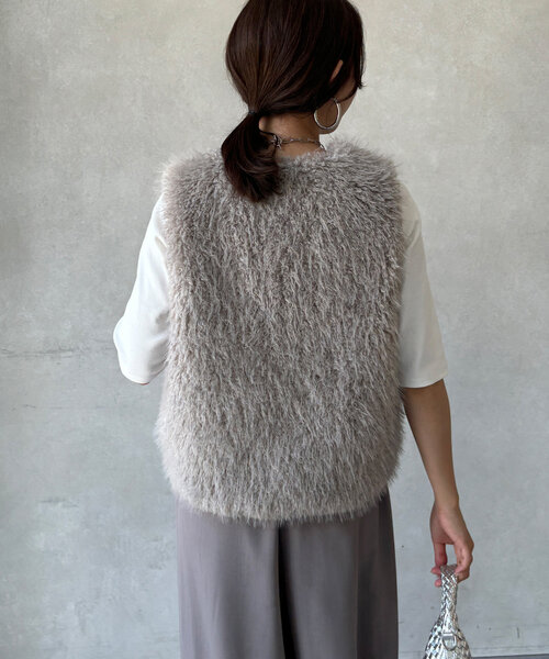 DouDou（ドゥドゥ）の「サイドスナップフェイクカシミヤファープルオーバー（ベスト・レディース・グレイッシュベージュ/アイボリー・FREE）」の20枚目の写真