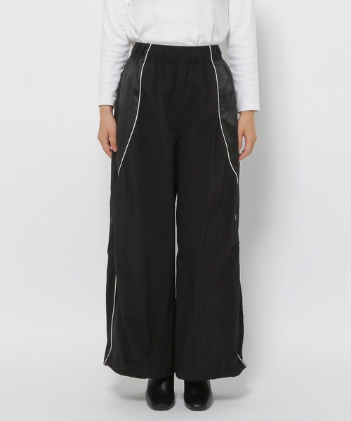 LOWRYS FARM（ローリーズファーム）の「ナイロンスノーパンツ 116730（カーゴパンツ・レディース・アイボリー/ブラック/ネイビー・FREE）」の4枚目の写真