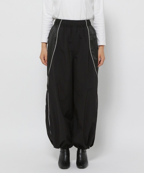 LOWRYS FARM（ローリーズファーム）の「ナイロンスノーパンツ 116730（カーゴパンツ・レディース・アイボリー/ブラック/ネイビー・FREE）」の6枚目の写真