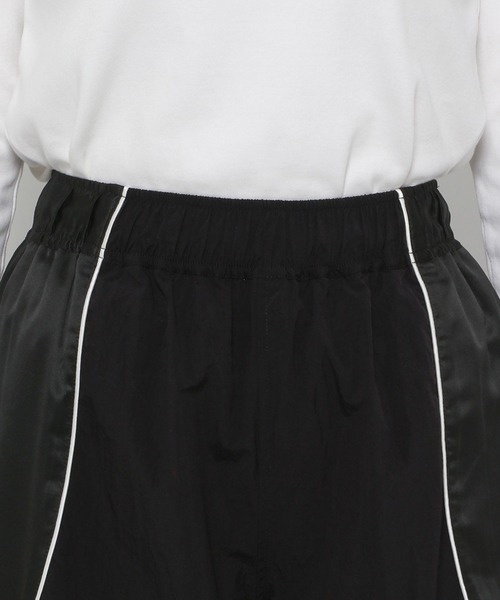 LOWRYS FARM（ローリーズファーム）の「ナイロンスノーパンツ 116730（カーゴパンツ・レディース・アイボリー/ブラック/ネイビー・FREE）」の9枚目の写真