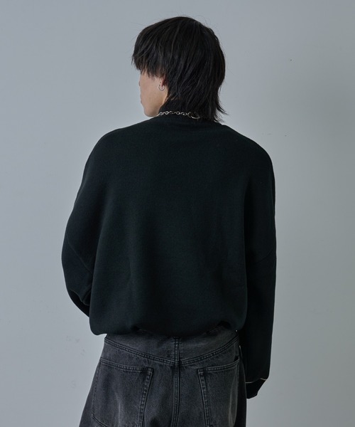 COLONY 2139（コロニートゥーワンスリーナイン）の「リサイクルポリハイネックニット（ニット/セーター・メンズ・アイボリー/ブラック/グレイッシュベージュ/チャコールグレー・MEDIUM/LARGE）」の11枚目の写真