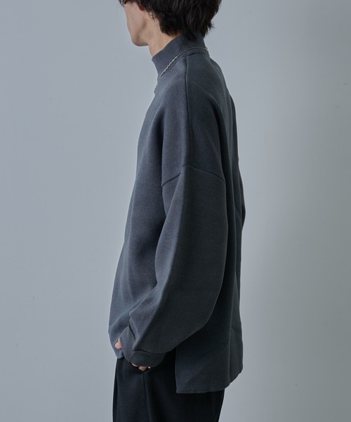 COLONY 2139（コロニートゥーワンスリーナイン）の「リサイクルポリハイネックニット（ニット/セーター・メンズ・アイボリー/ブラック/グレイッシュベージュ/チャコールグレー・MEDIUM/LARGE）」の16枚目の写真