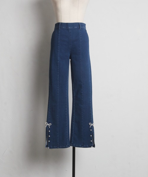 tocco closet(トッコ クローゼット)の「リボン&パール付きストレッチデニムパンツ(デニムパンツ・レディース・ブルー/ブラック/サックスブルー・M)」の19枚目の写真