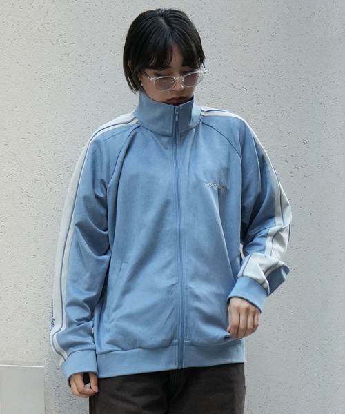 セレッソ大阪　トラックジャケット　デッドストック新品未使用　超激レア 選手着用モデルの移動着やオールウェザージャケットが新登場