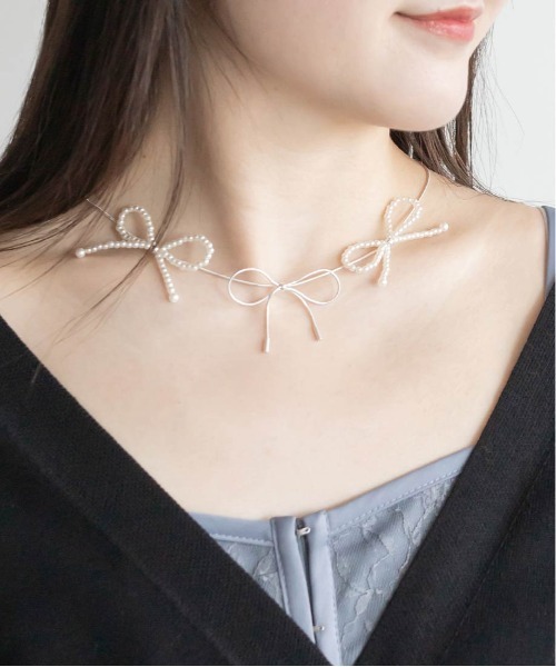 RANDA（ランダ）の「パール×メタル リボンモチーフネックレス（ネックレス・レディース・ゴールド/シルバー・FREE）」の7枚目の写真