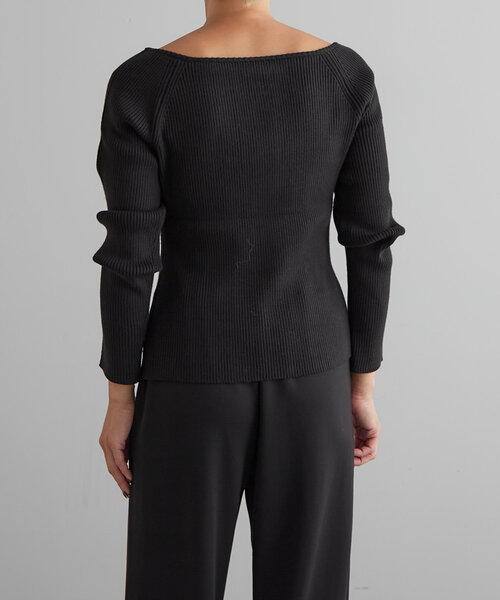 earthy(アーシー)の「2WAYオフショルニット(ニット/セーター・レディース・ブラック/レッド/ライトベージュ・FREE)」の14枚目の写真