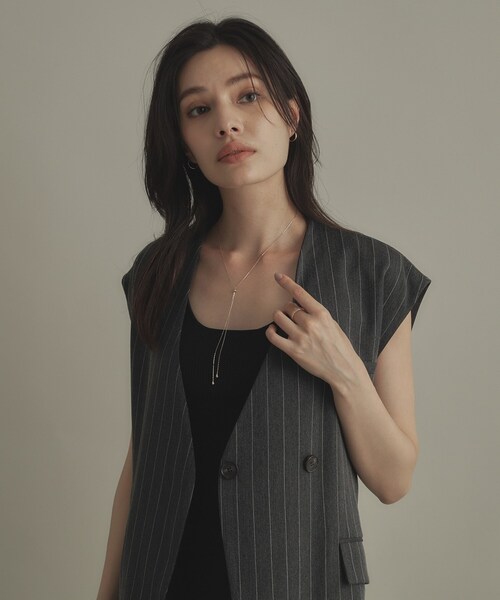 COCOSHNIK(ココシュニック)の「K10ダイヤカット フープピアス(ピアス(両耳用)・レディース・イエローゴールド・00)」の7枚目の写真