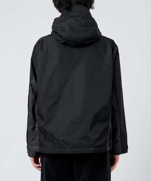 ホワイトマウンテニアリング ブラック 　マウンテンパーカー WHITE MOUNTAINEERING（ホワイトマウンテニアリング）の