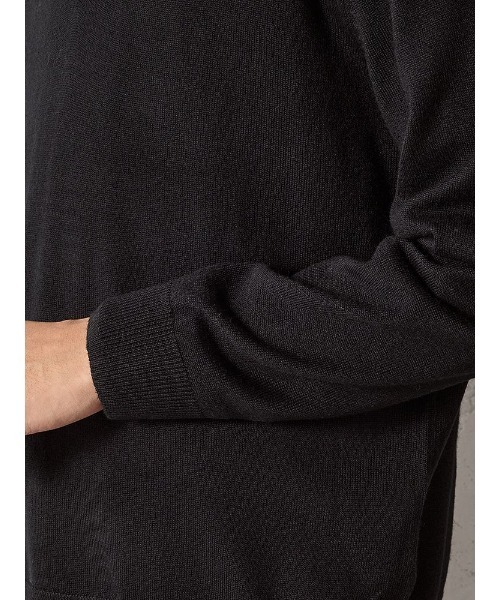 セール】TRANS CONTINENTS BIZニット Vネックセーター ブラック