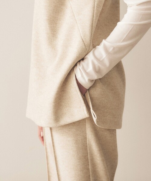 cloenc（クロエンス）の「◆セットアップ着用可｜ジャージキーネックオーバーベスト（ベスト・レディース・ブラック/ブラウン系その他/ベージュ・02）」の7枚目の写真