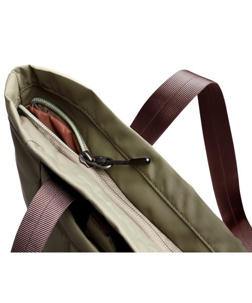 entre square(アントレスクエアー)の「Bellroy/トートバック/バックパック Laneway Totekpack シーケルプ(トートバッグ・メンズ・カーキ・ONE SIZE)」の5枚目の写真