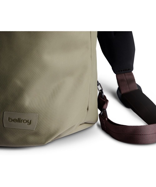 entre square(アントレスクエアー)の「Bellroy/トートバック/バックパック Laneway Totekpack シーケルプ(トートバッグ・メンズ・カーキ・ONE SIZE)」の7枚目の写真