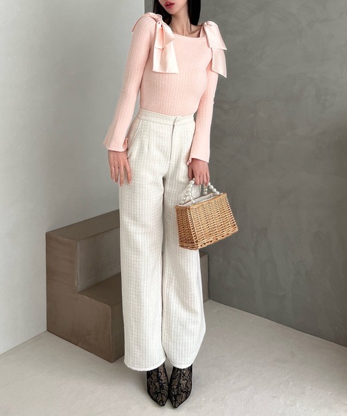 ROYAL PARTY（ロイヤルパーティー）の「肩リボンミニシャギーニットトップス（ニット/セーター・レディース・ブルー/オフホワイト/ピンク・FREE）」の5枚目の写真