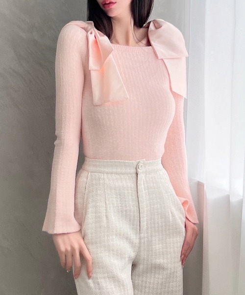 ROYAL PARTY（ロイヤルパーティー）の「肩リボンミニシャギーニットトップス（ニット/セーター・レディース・ブルー/オフホワイト/ピンク・FREE）」の4枚目の写真