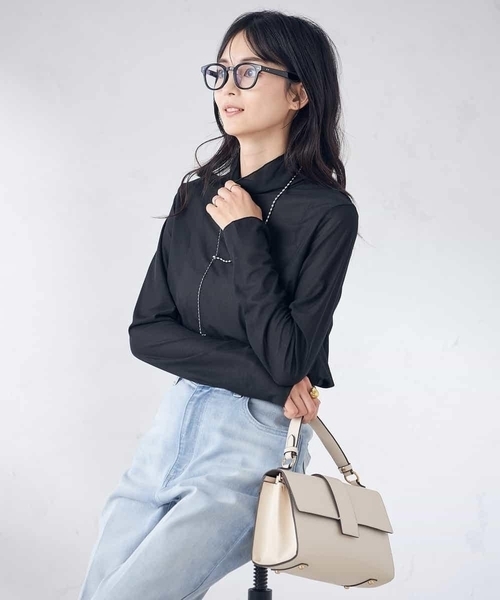 a.v.v(アーヴェヴェ)の「シアーハイネックカットソー(Tシャツ/カットソー・レディース・モカ/ブラック/アイボリー・38/36/40)」の21枚目の写真