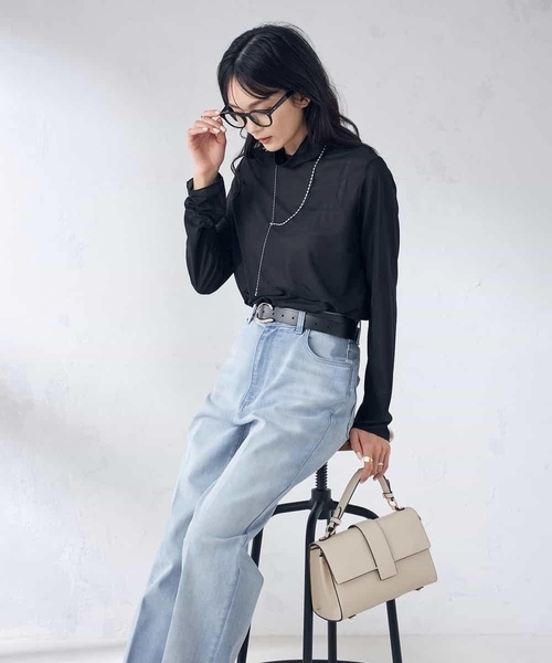 a.v.v(アーヴェヴェ)の「シアーハイネックカットソー(Tシャツ/カットソー・レディース・モカ/ブラック/アイボリー・38/36/40)」の5枚目の写真