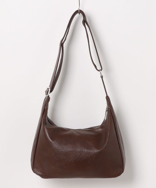 florist(フローリスト)の「【軽量・上品見え】レザータッチステッチラインショルダーバッグ(ショルダーバッグ・レディース・モカ/ブラック/ベージュ/オフホワイト・FREE)」の9枚目の写真