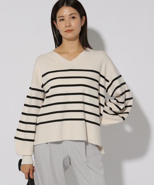 Elura（エルーラ）の「濃密なめらかVネックプルオーバー/250655（ニット/セーター・レディース・ネイビー/オレンジ系その他3/ブラック系その他/ブルー系その他3・MEDIUM/LARGE）」の12枚目の写真