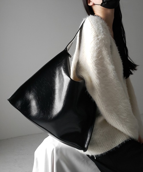 me+em select（ミームセレクト）の「※※【 ２color  】ヴィンテージフェイクレザースクエアショルダーバッグ ／ vintage fake leather square shoulder bag（ショルダーバッグ・レディース・ブラウン/ブラック・FREE）」の12枚目の写真
