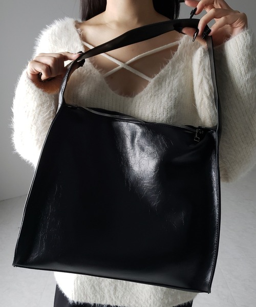 me+em select（ミームセレクト）の「※※【 ２color  】ヴィンテージフェイクレザースクエアショルダーバッグ ／ vintage fake leather square shoulder bag（ショルダーバッグ・レディース・ブラウン/ブラック・FREE）」の15枚目の写真