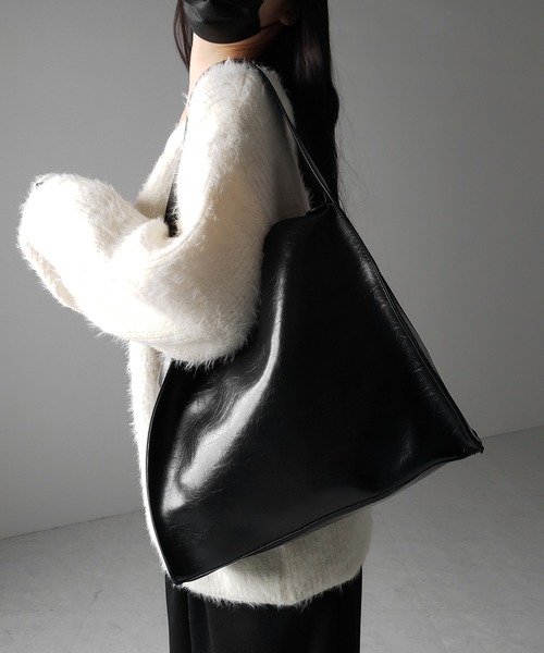 me+em select（ミームセレクト）の「※※【 ２color  】ヴィンテージフェイクレザースクエアショルダーバッグ ／ vintage fake leather square shoulder bag（ショルダーバッグ・レディース・ブラウン/ブラック・FREE）」の18枚目の写真