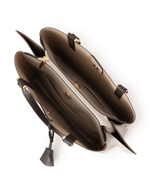 ROPE' PICNIC（ロペピクニック）の「【WEB限定】【A4対応】チャーム付きバイカラートートバッグ/通勤対応（トートバッグ・レディース・ライトグレー/ブラック/ブラウン系その他2/チャコールグレー・FREE）」の16枚目の写真