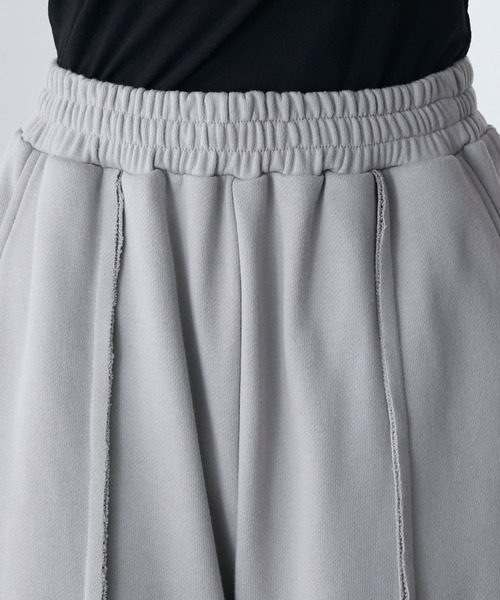 forksy.（フォルクシー）の「【forksy.】ブリーチ加工 アウトリンキング ワイドスウェットパンツ（スウェットパンツ・レディース・ライトグレー/チャコール・FREE）」の8枚目の写真