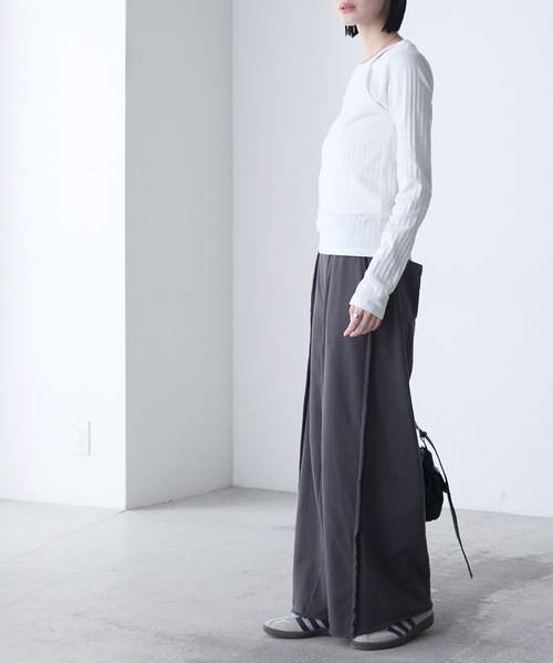 forksy.（フォルクシー）の「【forksy.】ブリーチ加工 アウトリンキング ワイドスウェットパンツ（スウェットパンツ・レディース・ライトグレー/チャコール・FREE）」の4枚目の写真