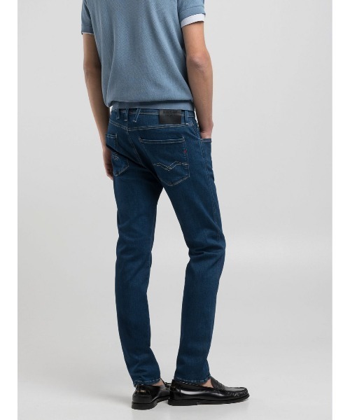 REPLAY（リプレイ）の「スリムフィットANBASS Hyperflex Eco Plusデニム（デニムパンツ・メンズ・ダークブルー・W31xL32/W33xL32/W28xL32/W30xL32/W32xL32/W34xL32/W36xL32/W29xL32）」の2枚目の写真