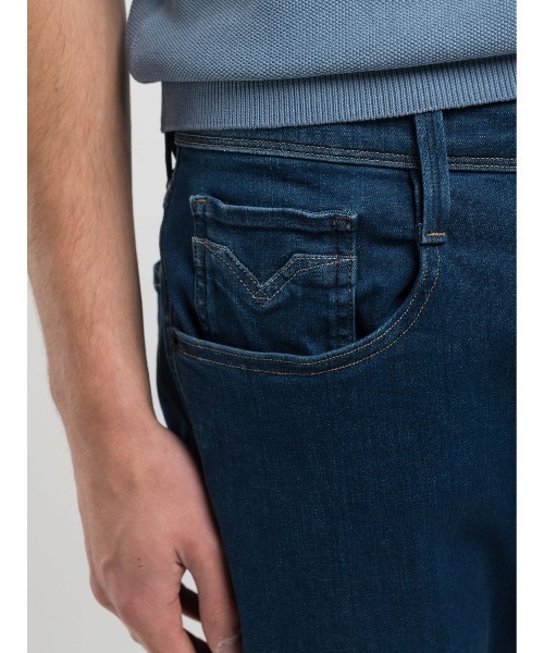 REPLAY（リプレイ）の「スリムフィットANBASS Hyperflex Eco Plusデニム（デニムパンツ・メンズ・ダークブルー・W31xL32/W33xL32/W28xL32/W30xL32/W32xL32/W34xL32/W36xL32/W29xL32）」の5枚目の写真