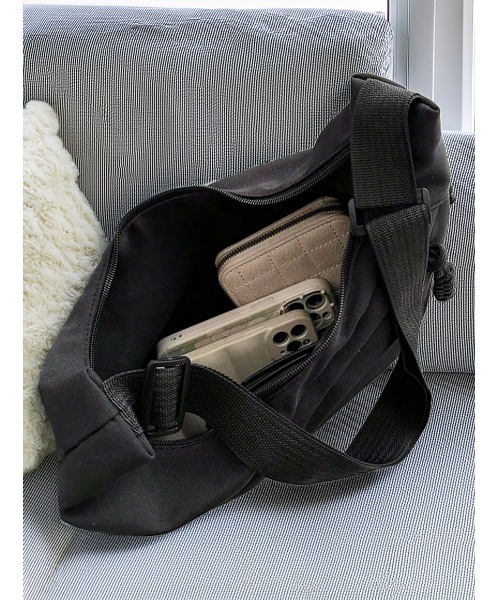 ブラックキャンバスショルダーバッグ セール】キャンバス ショルダーバッグ 軽量 撥水 ミニマリスト