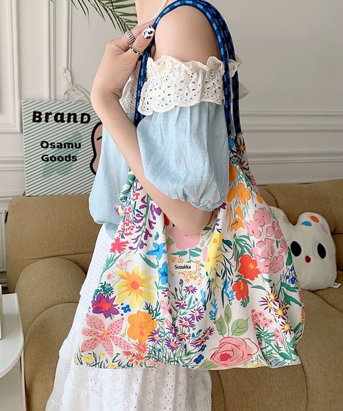 florist（フローリスト）の「【大容量・軽い◎】フラワーリボン総柄ショッピングバッグ/エコバッグ/サブバッグ（エコバッグ/サブバッグ・レディース・その他6/その他14/その他15/その他16/その他17/その他18/その他25/その他26/その他27/その他28/その他4/その他7/その他9/その他12/その他21/その他23/その他8/その他10/その他13/その他19/その他22/その他24/その他1/その他2/その他3/その他5/その他11/その他20・FREE）」の5枚目の写真