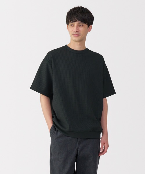 無印良品（ムジルシリョウヒン）の「紳士　ＵＶカット乾きやすいワッフルクルーネック半袖Ｔシャツ（Tシャツ/カットソー・メンズ・オフホワイト/ブラック/サックスブルー/ダークネイビー/ブラウン/サンドベージュ・S/M/L/XL）」の2枚目の写真